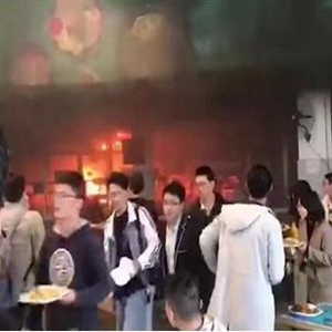 西华大学食堂着火却让学生火了是怎么回事?原来是这样的