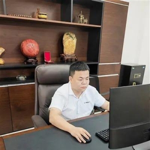 奋斗过，就不后悔——安徽小伙刘尹在奉贤的创业故事