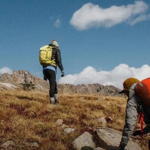 情感故事：那年爬山，与陌生女人发生一场浪漫情缘，蕞纯真的爱情